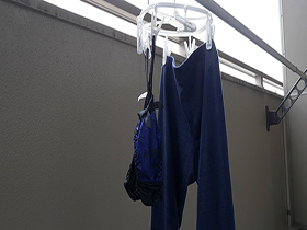 中村さんの豪快なオナラと本気で臭い下痢便　サンプル画像05